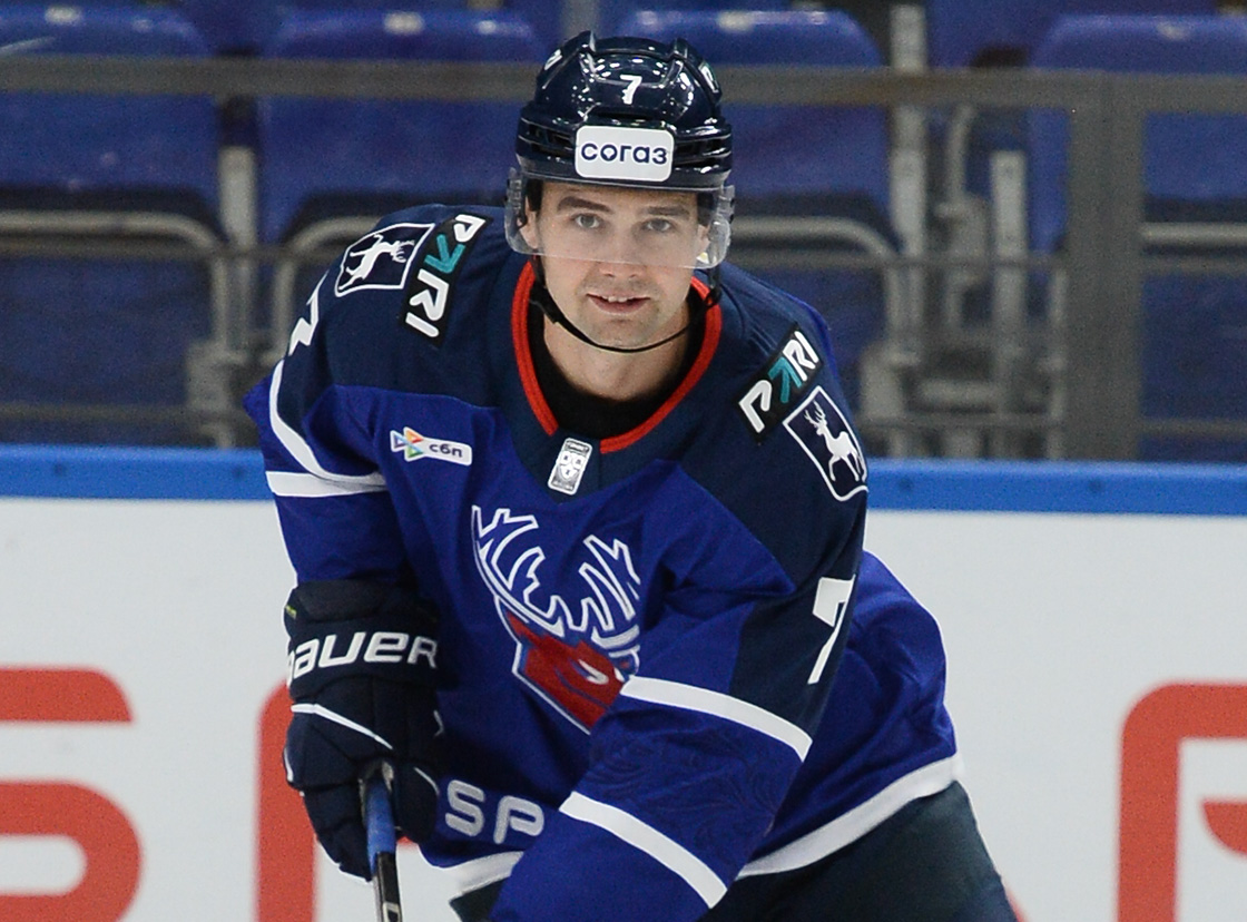 Максим Летунов